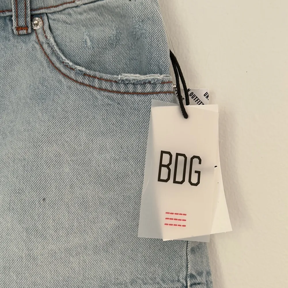 Urban outfitters BDG Cut Off Jean Shorts sz 28 NWT - Image 4