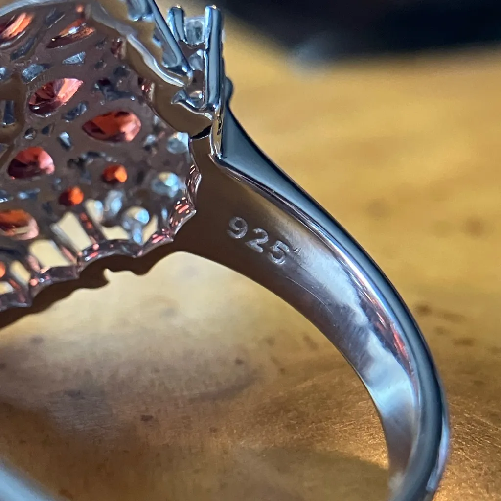 Natural Red Garnet Sterling Silver Cocktail Ring Size 6 - Image 6