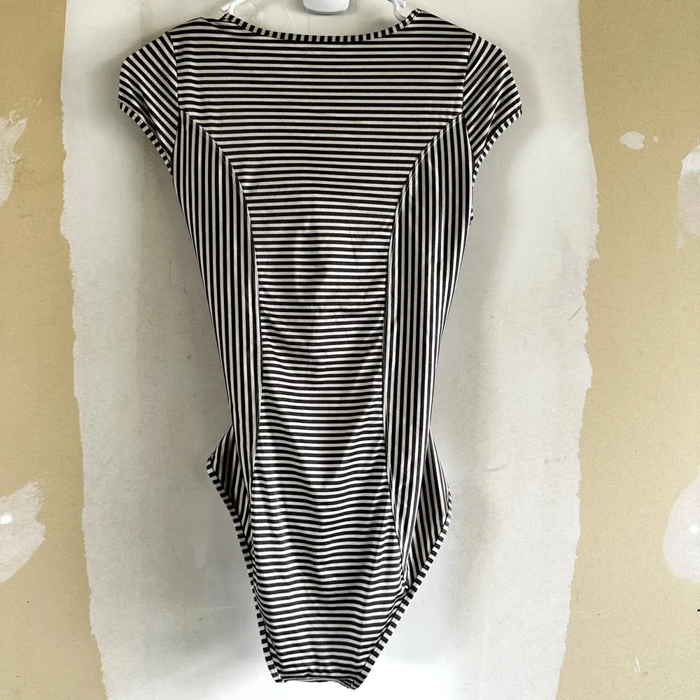 Athleta Aqualuxe Lotus Tie Front One Piece Swimsuit Striped Black White M Tall - Image 7