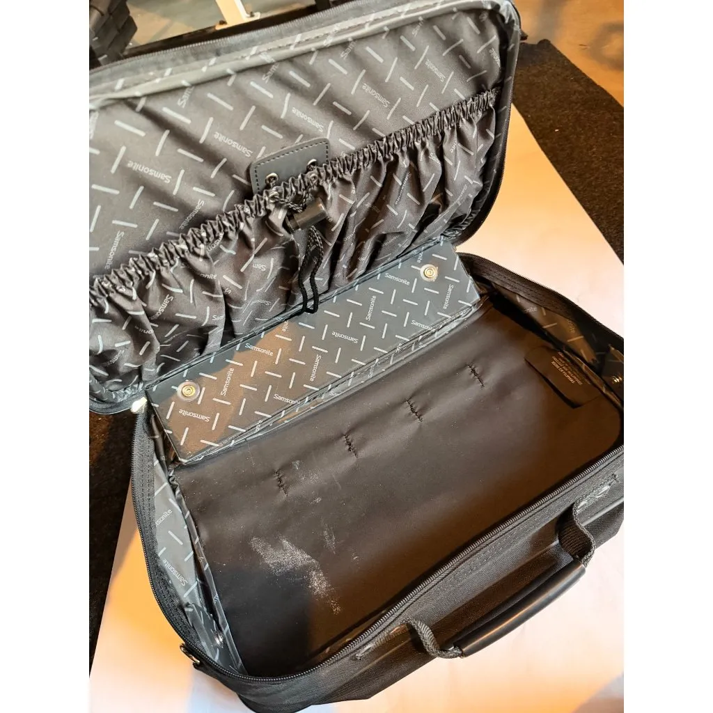Samsonite Black Travel Carry - Image 8