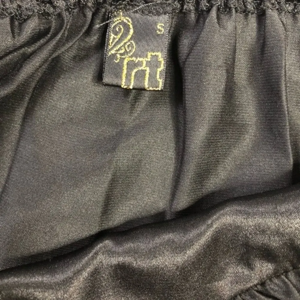 RT Satin 3/4 Bell Sleeve Deep V - Image 40