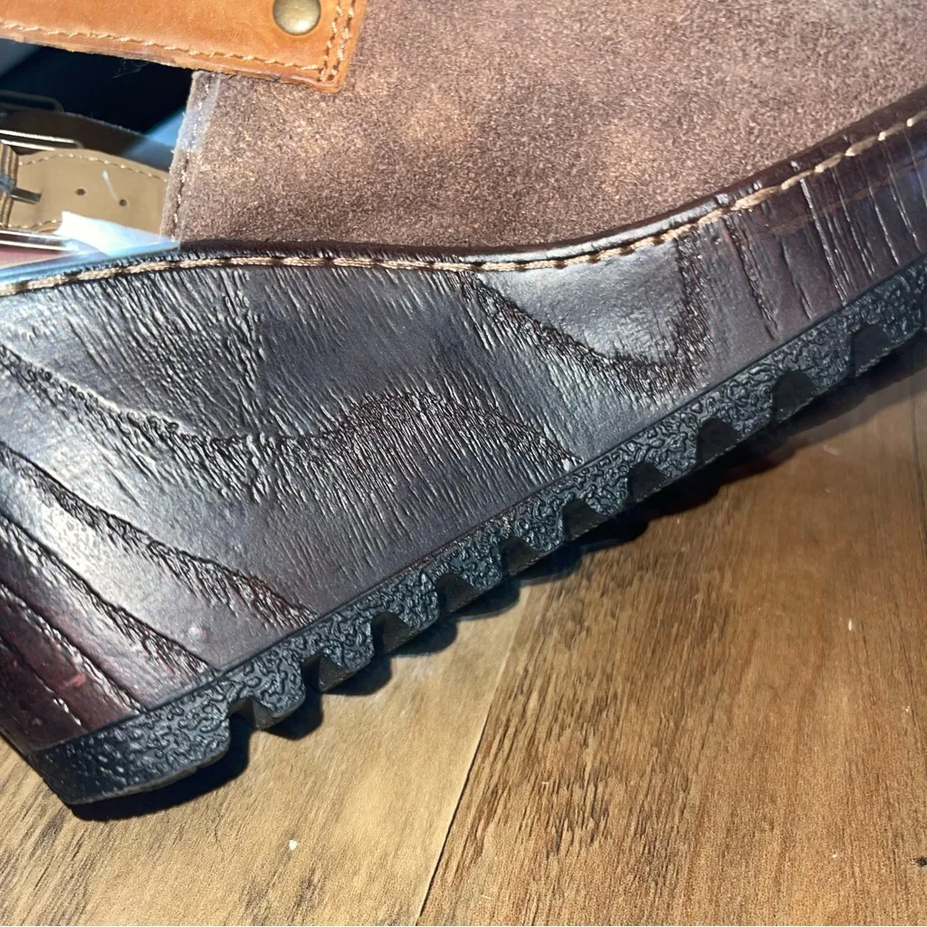 NWT boc Women's Noelle Bronze Wedge Sandal Brown Size 8 - Image 12