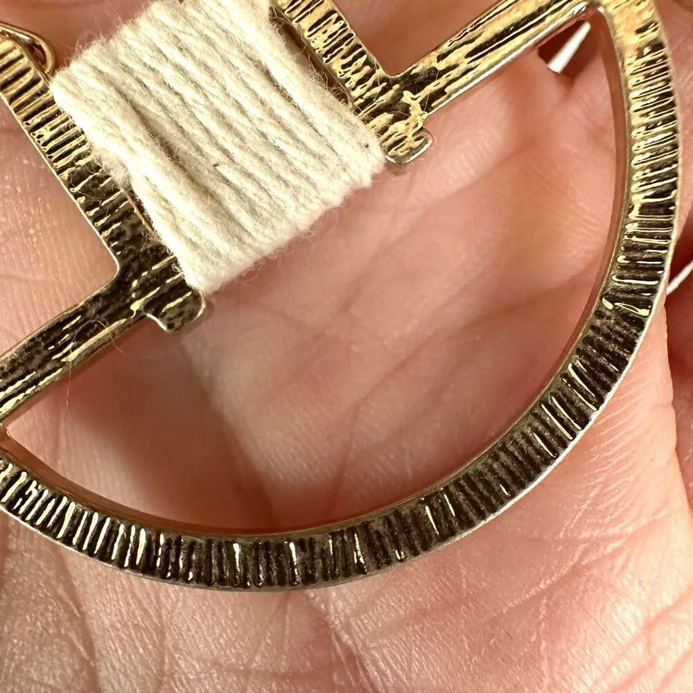 Gold tone semi circle white thread earrings - Image 6