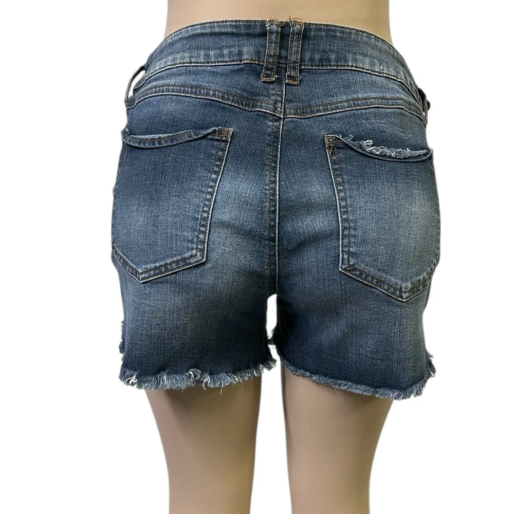 Rewash Reunion Button Fly Distressed Denim Raw Hem Blue Jean Shorts Juniors 11 - Image 4