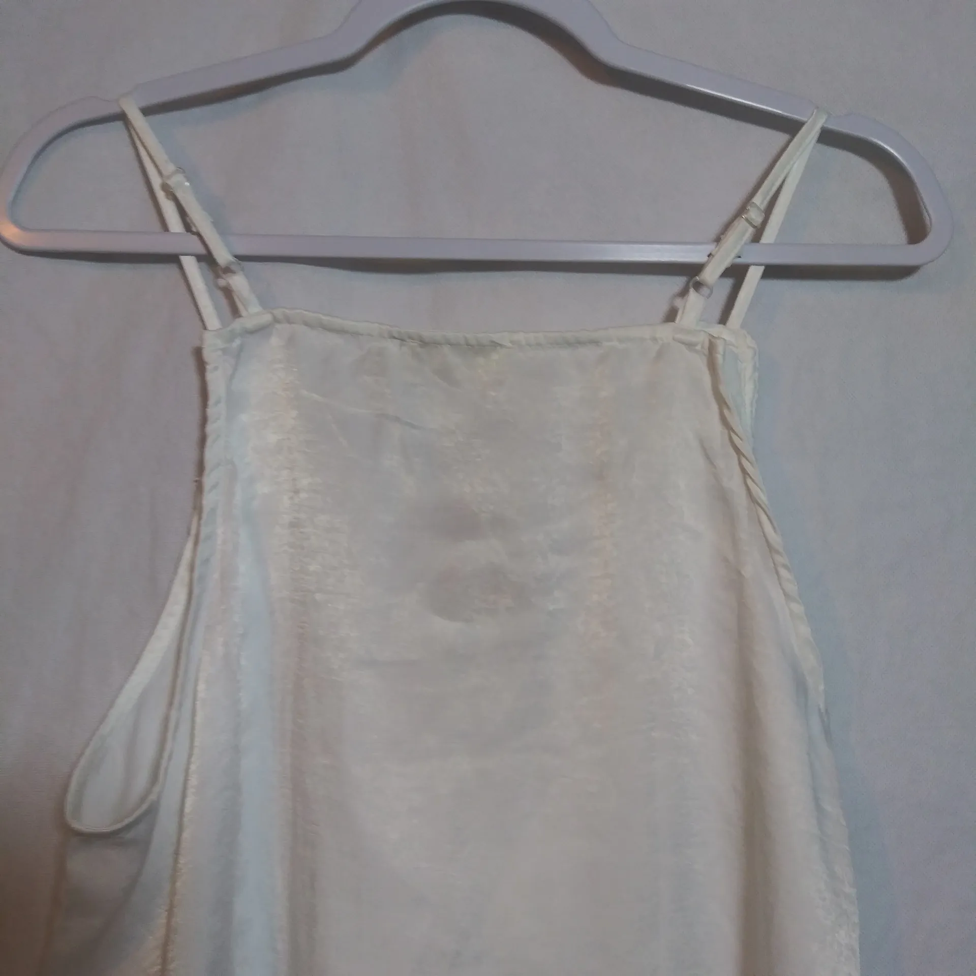 Lily Clothing Contrast White Lace Crisscross Front Sheen Tank Top Size L Size L - Image 6
