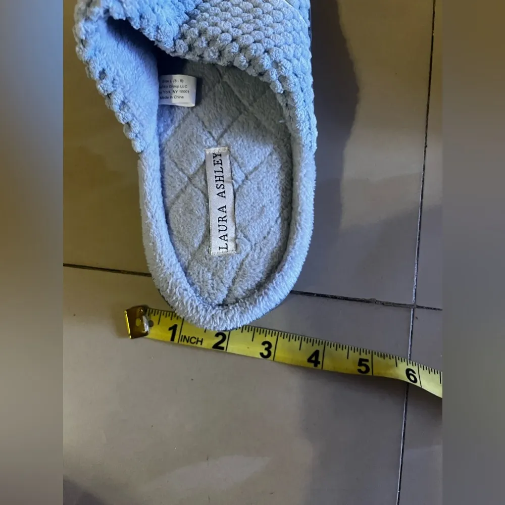 Laura Ashley Memory Foam Slippers  Blue Size Lg 8-9 Indoor Shoes - Image 3
