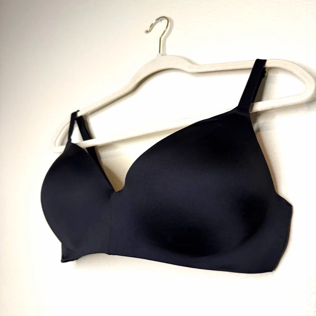 VS Pink Women's 36DD Wear Everywhere Push-Up Wireless Bra Black Casual Comfort - Image 3