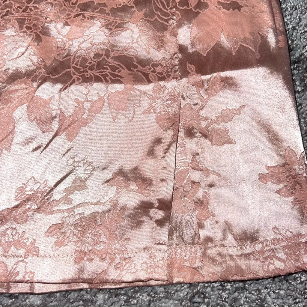 Chic Floral Satin Mini Skirt - Image 2