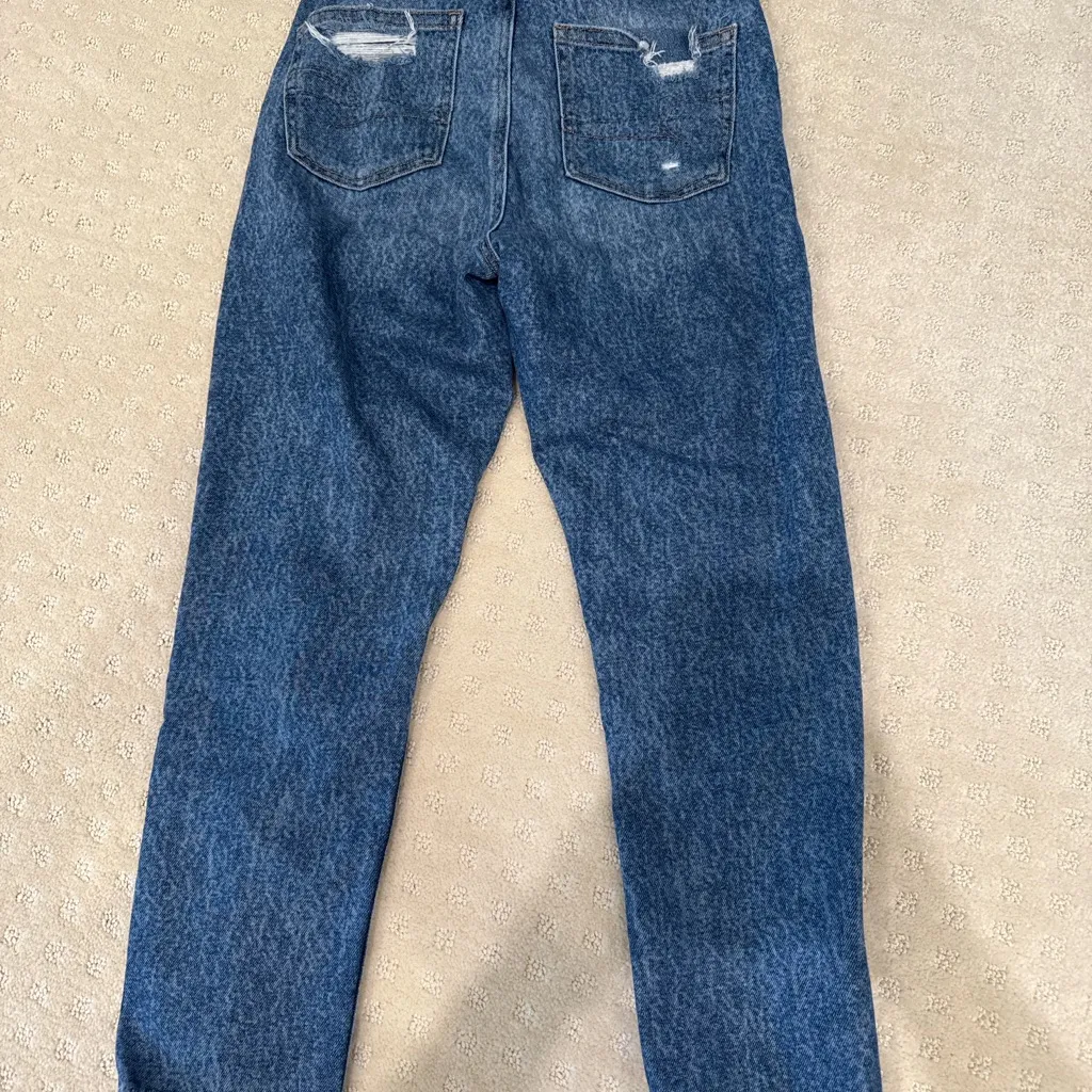 American Eagle Distressed High Rise Jeans Women’s 0 Short Blue Ripped Raw Hem - Image 5