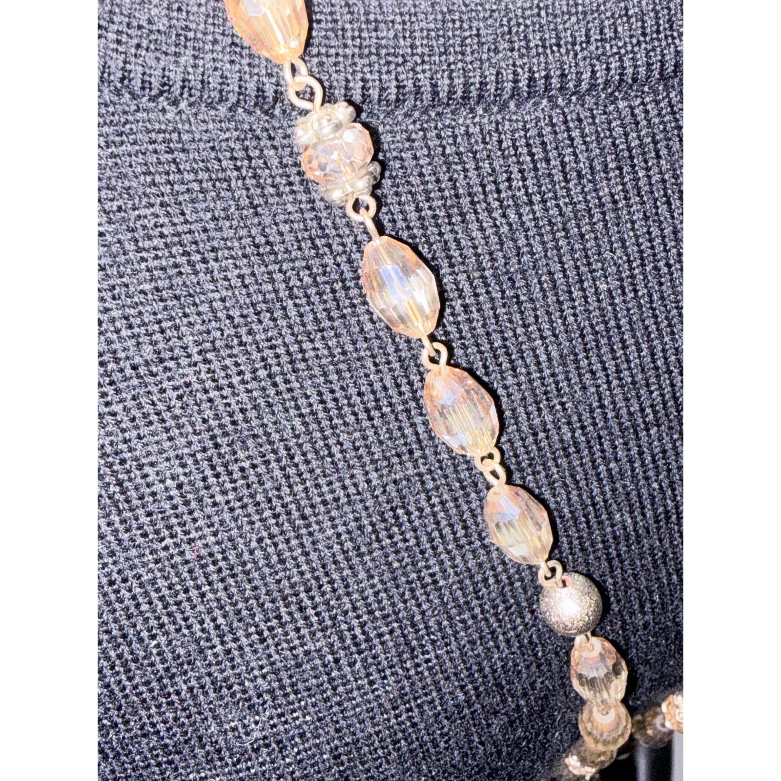 Quartz Druzy Geode on the Beads Pendant Pink - Image 6