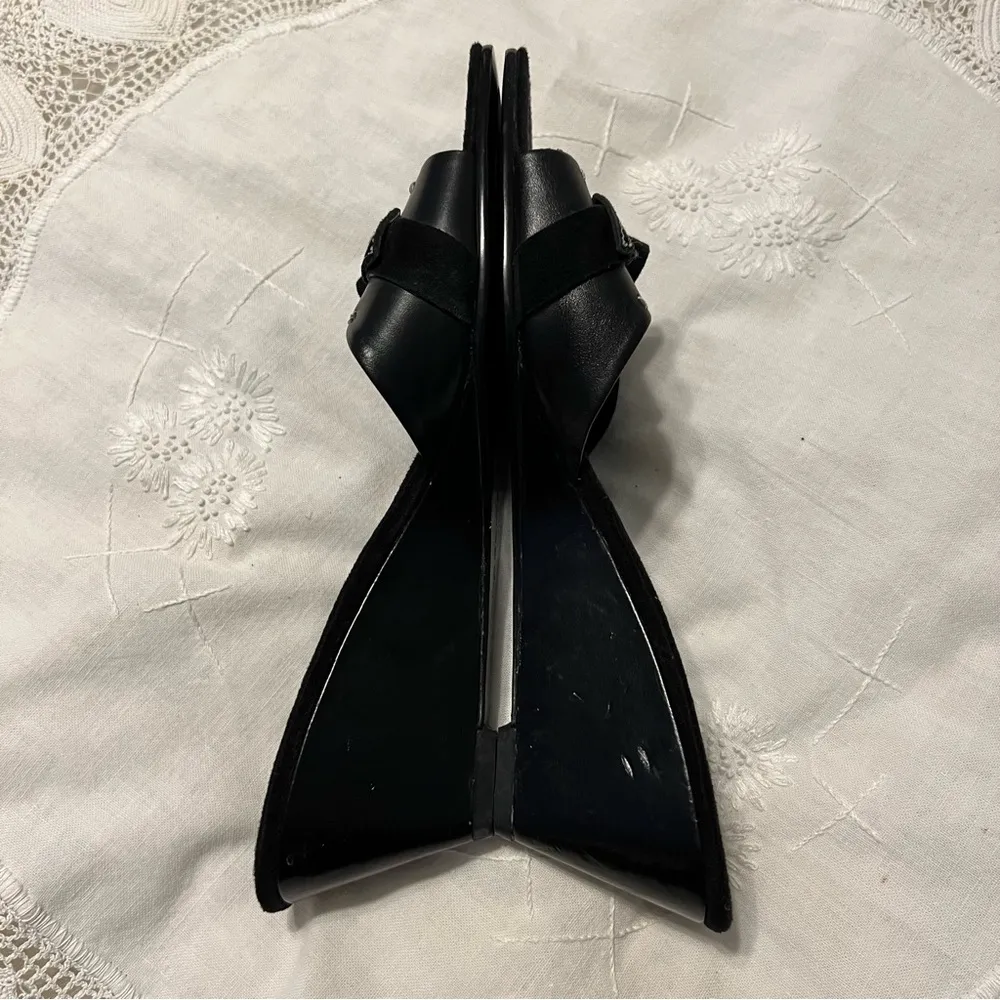 Bandolino Slip On Wedge Heels Sandals Black Leather Women’s Size 6.5 Bow Detail - Image 8