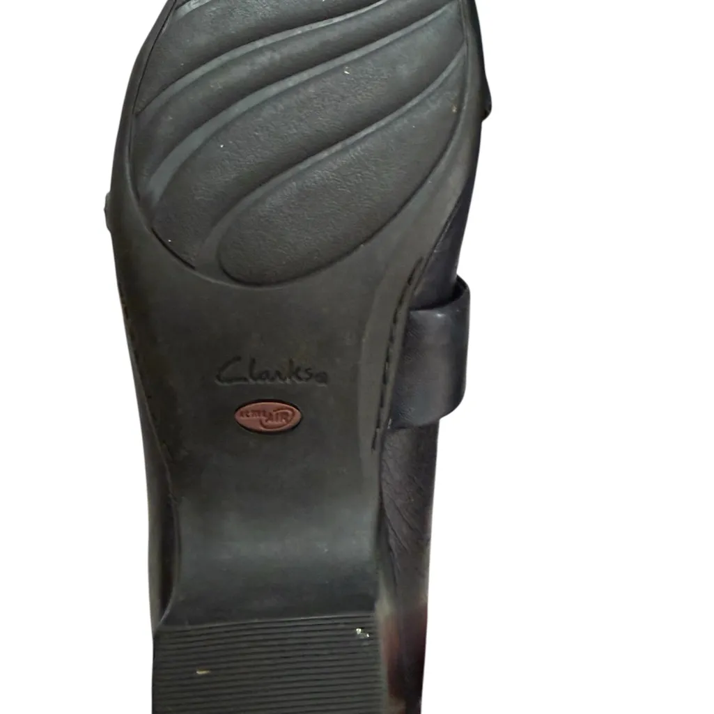 Clarks Everyday Active Air Black Leather Double Strap Mary Jane Pumps - Image 7