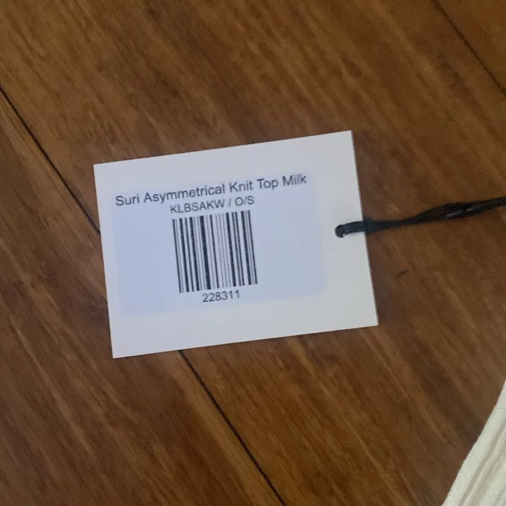 Marcela White One - Image 4