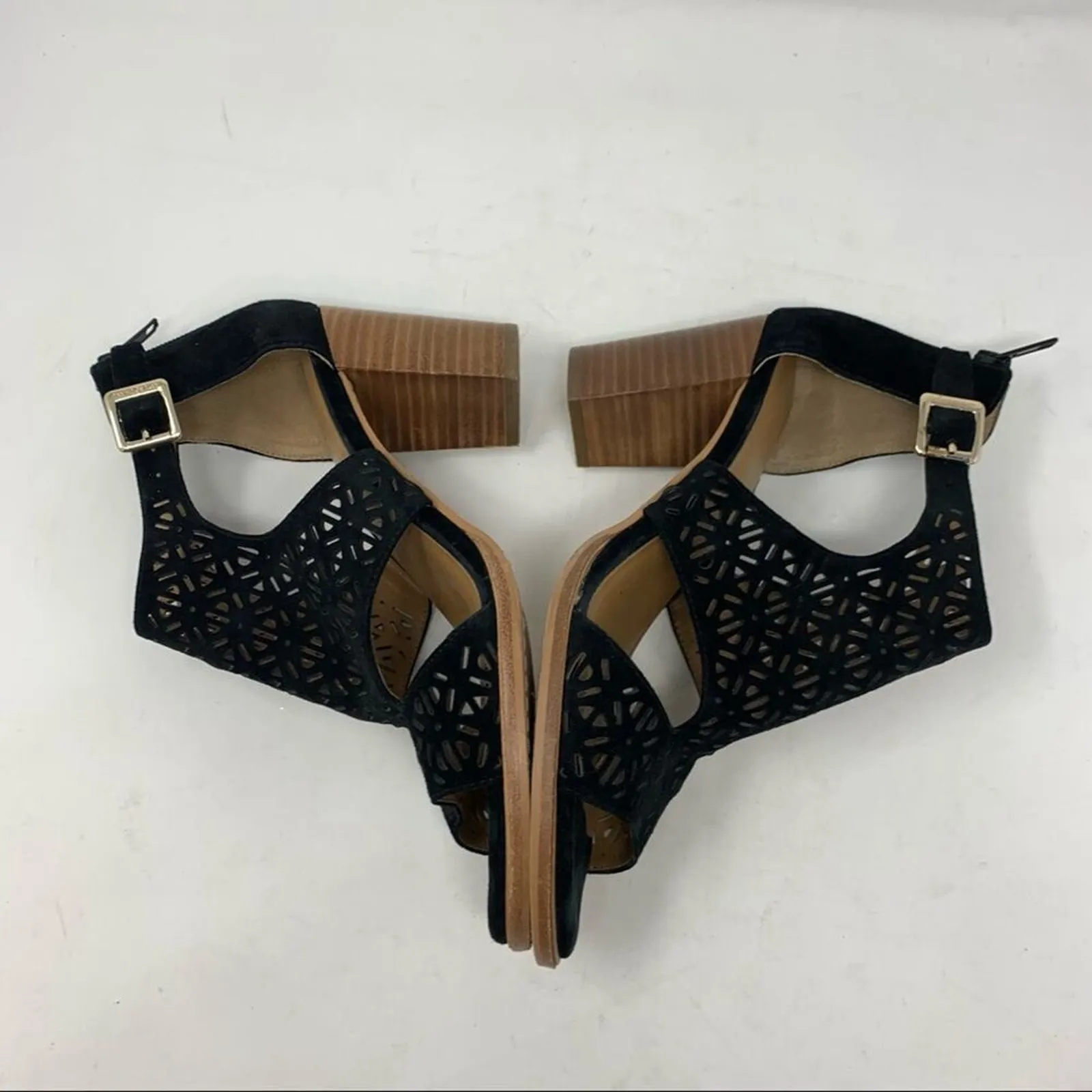 Arturo Chiang Edythe Laser Cut Black Nubuck Leather Block Heel Sandal Size 8 - Image 6