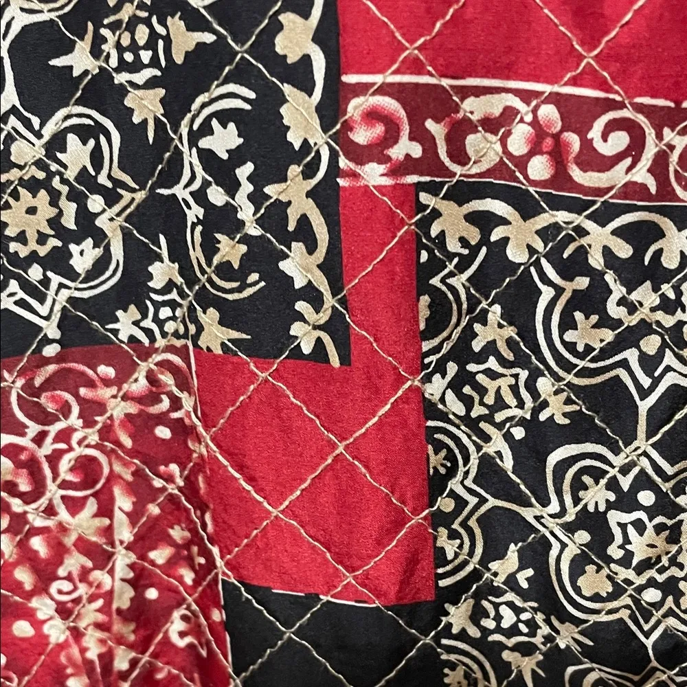 🍄🍄🍄BOGOHO 🍄🍄🍄Alfred Dunner Red and Black Silk Quilted Jacket-16P - Image 3