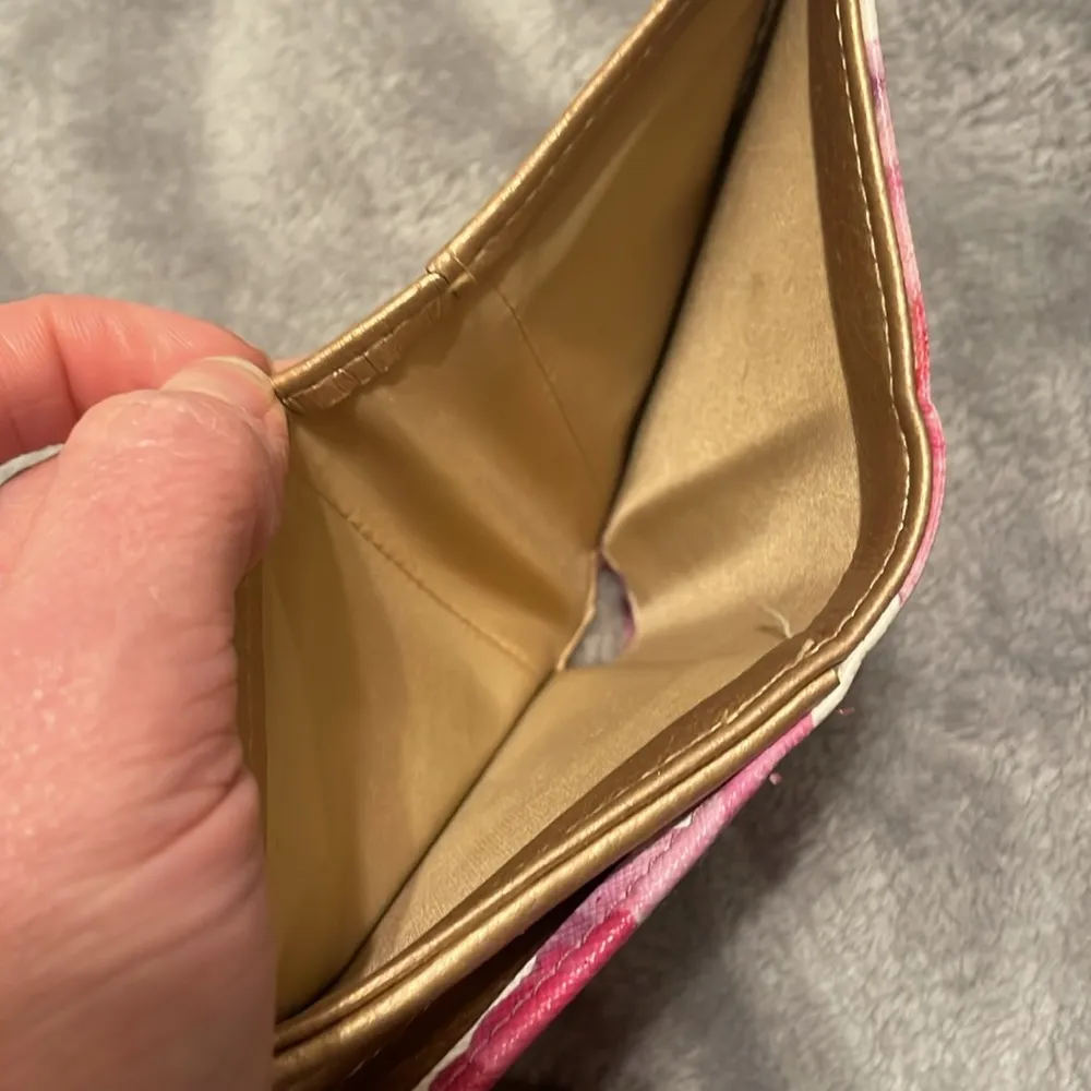 Buxton,‎ women’s floral and gold wallet. Pink - Image 10