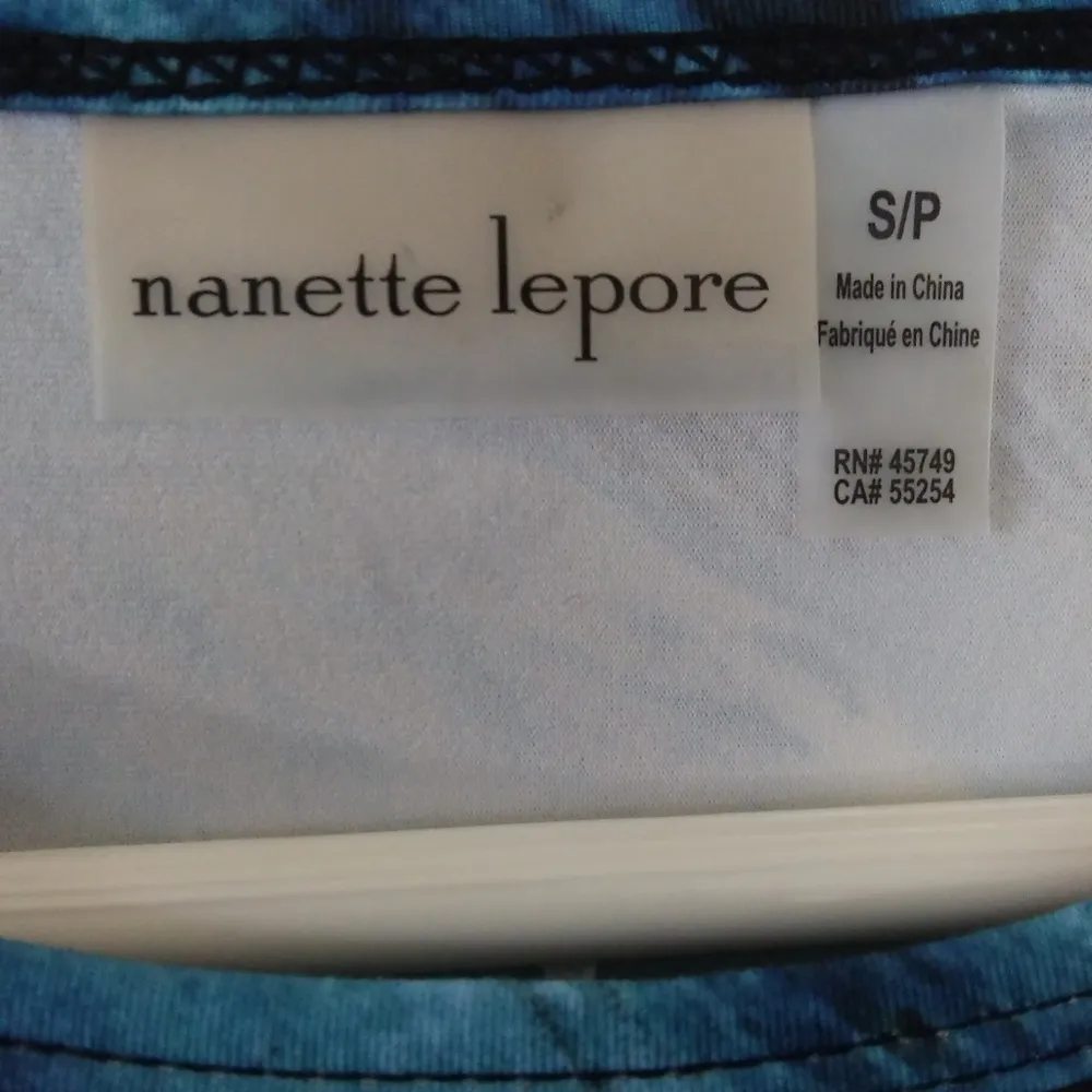 activewear top mesh shoulder thumb holes women Size Small - Image 7