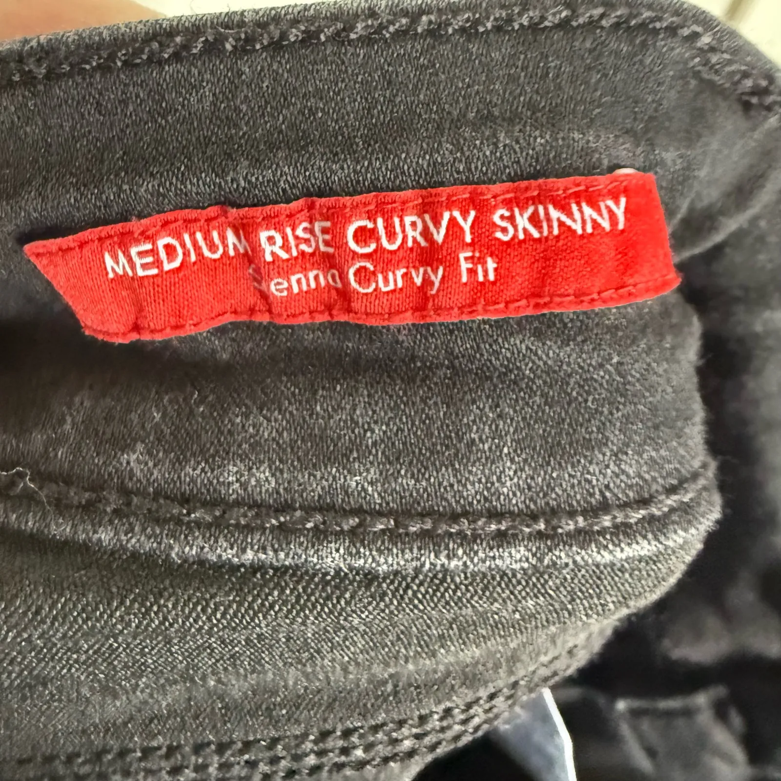 Guess Womens Jeans 24 Medium Rise Curvy Skinny Sienna Black Denim‎ Stretchy - Image 8