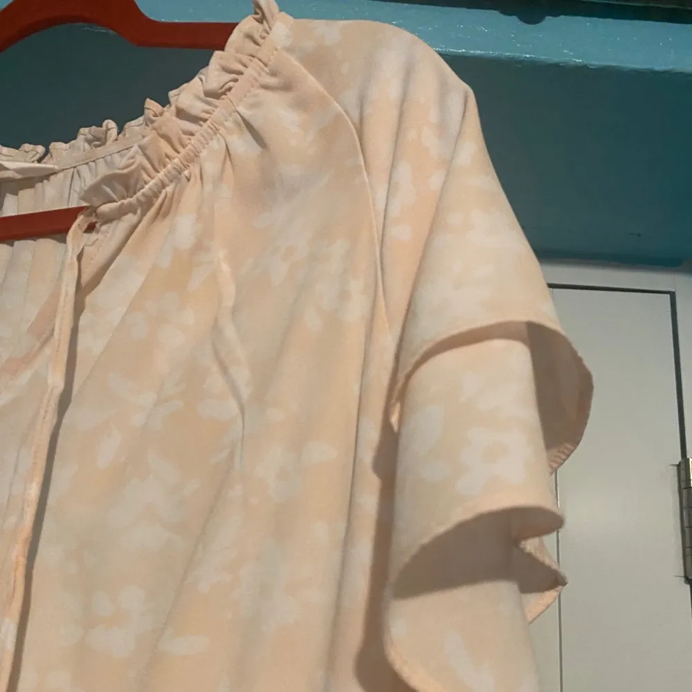 beautiful spring light dress NWOT - Image 2