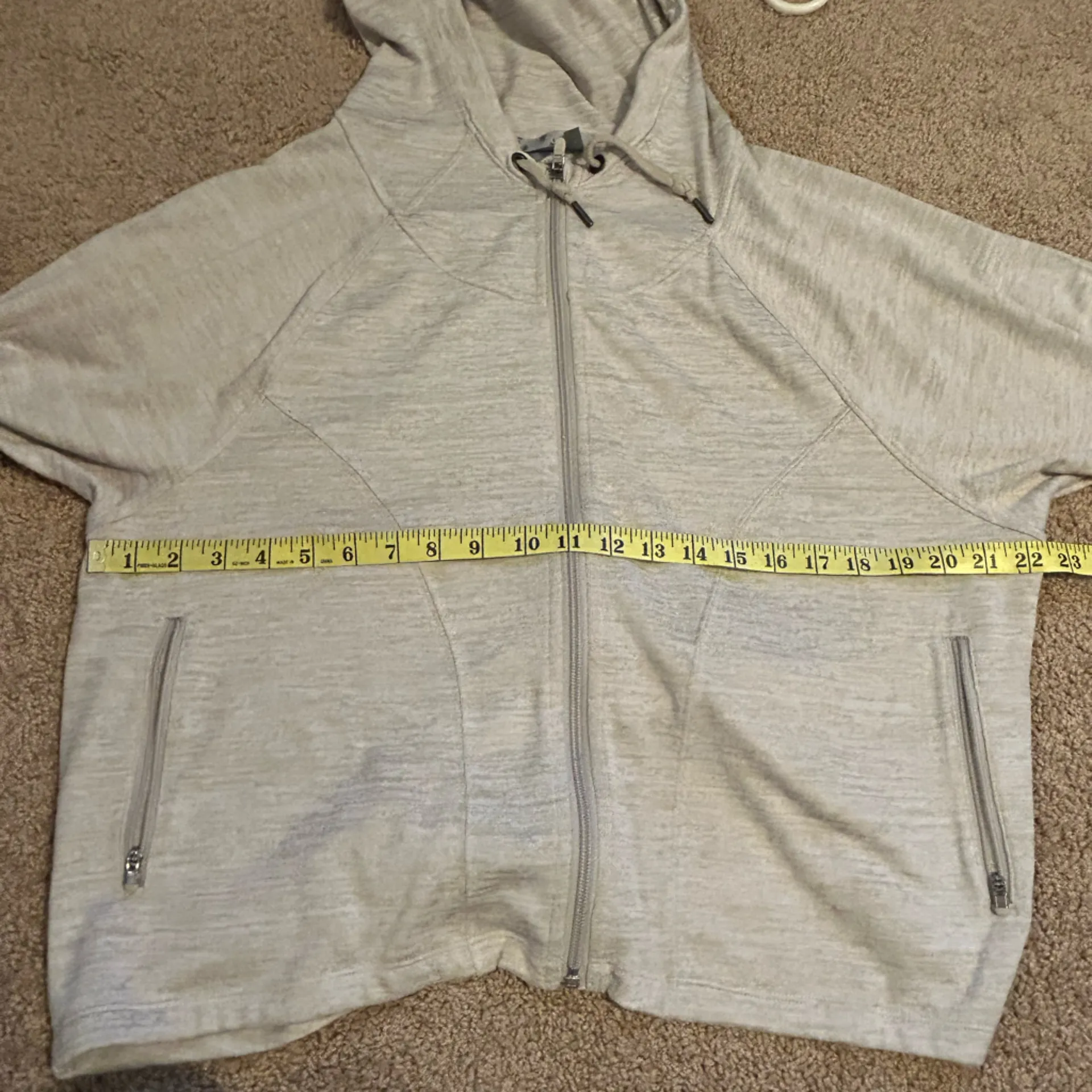 Athleta Light Tan/Gray Hoodie Size XL - Image 8