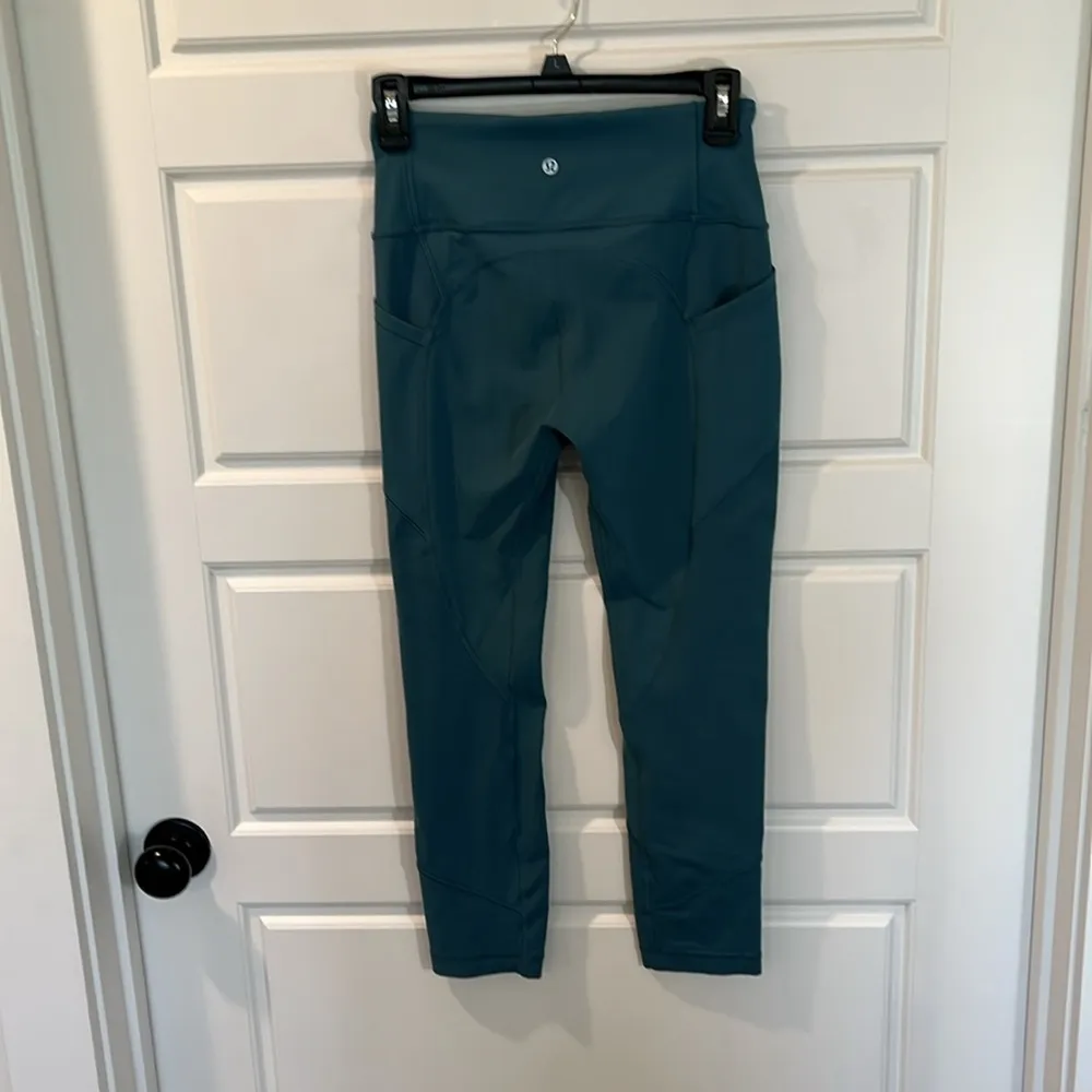 Lululemon leggings hole in left knee 6 - Image 3