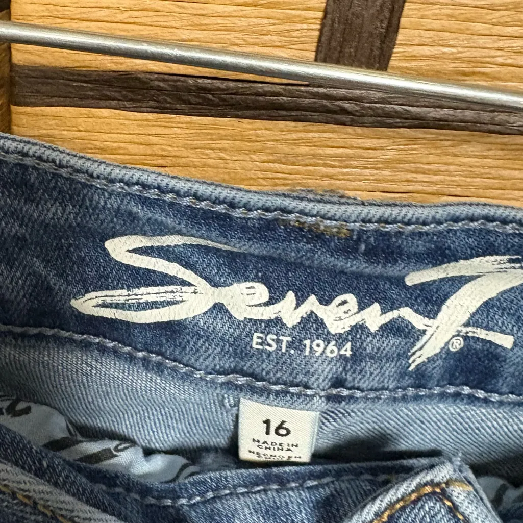 Seven7 Relaxed Bermuda‎ Denim Shorts Size 16 - Image 6