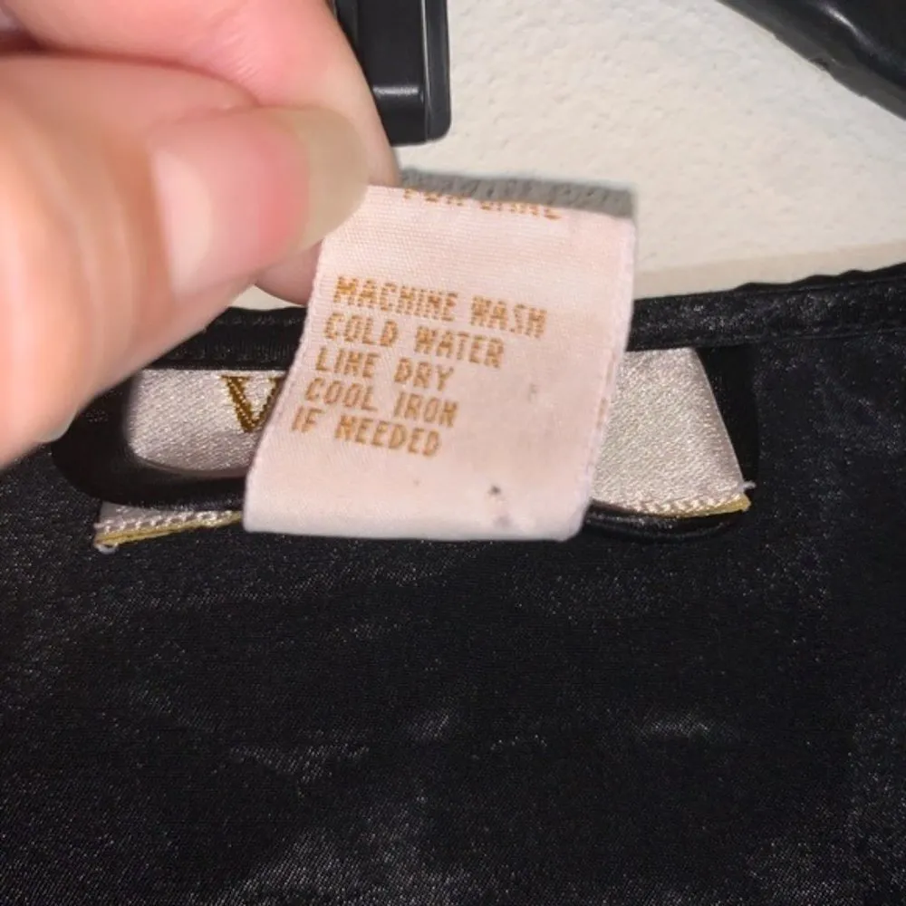 Victoria’s Secret Gold Label Open Front Black Satin Robe Small - Image 7