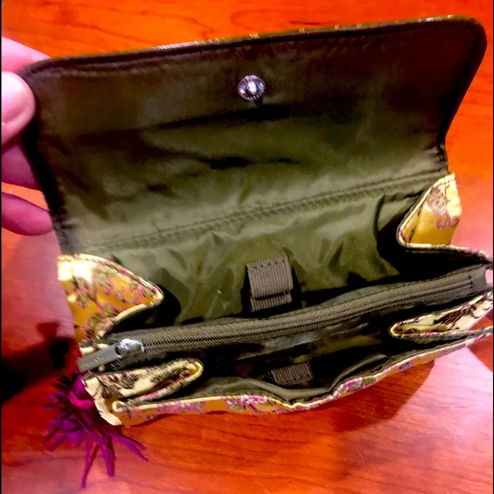 NWT MAC Cosmetic bag - Image 45