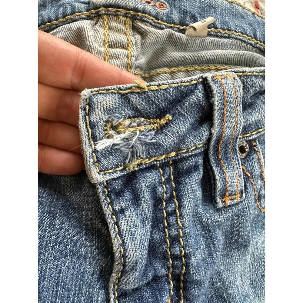 Vintage Y2K Bebe Kayla 5 Pocket Cropped Capri Medium Washed Denim Jeans 28 - Image 7