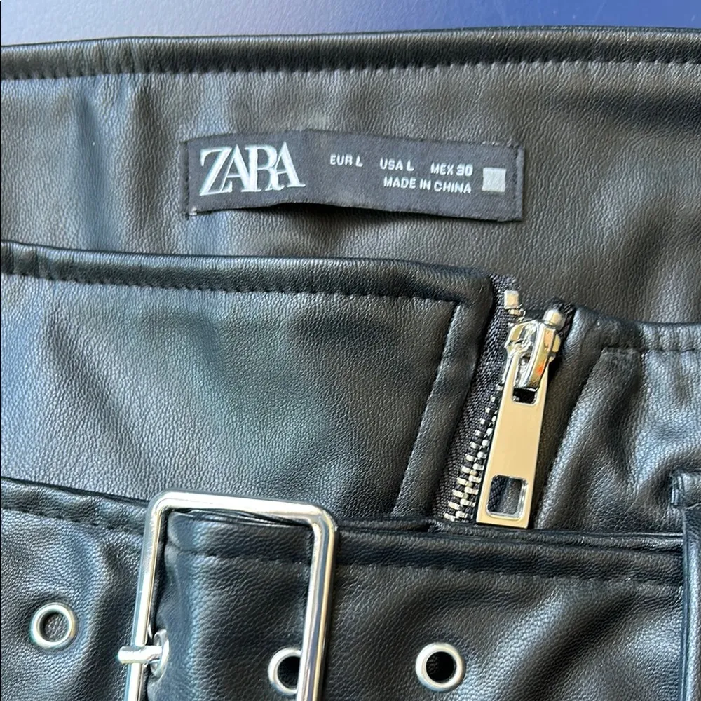 Zara Faux Leather Mini Black Skirt With Zippers And Belt NWOT Women’s Size Large - Image 9