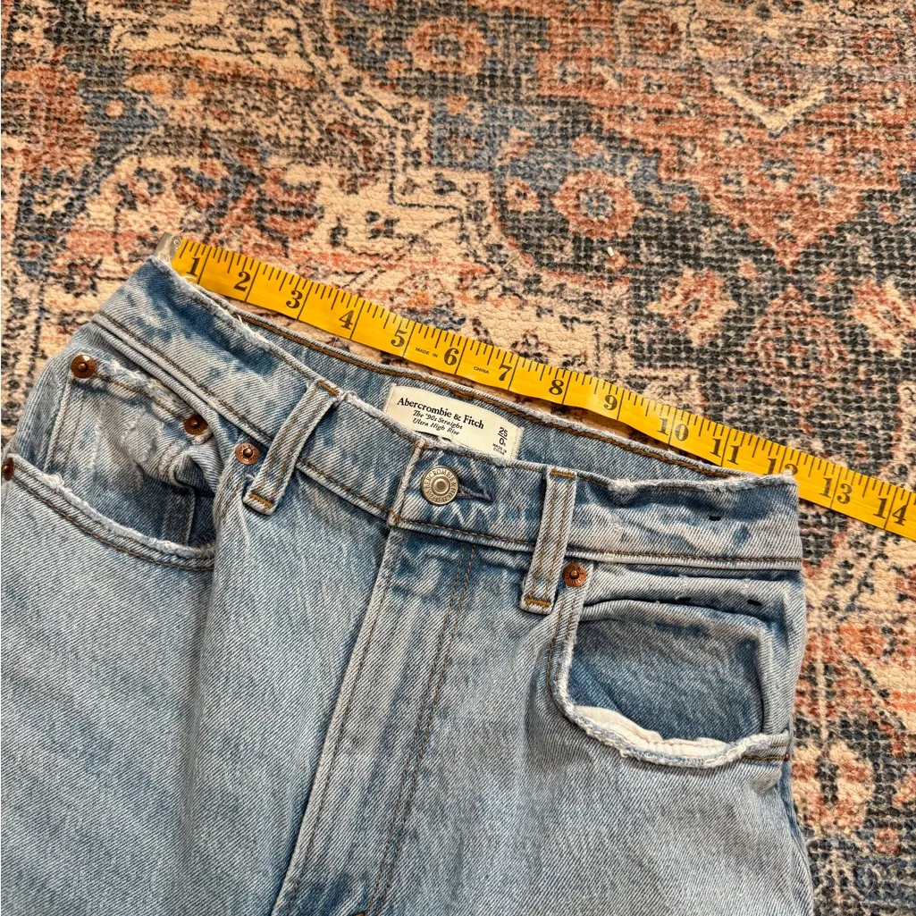 Abercrombie curve love Ultra High Rise 90s Straight Jean - Image 7
