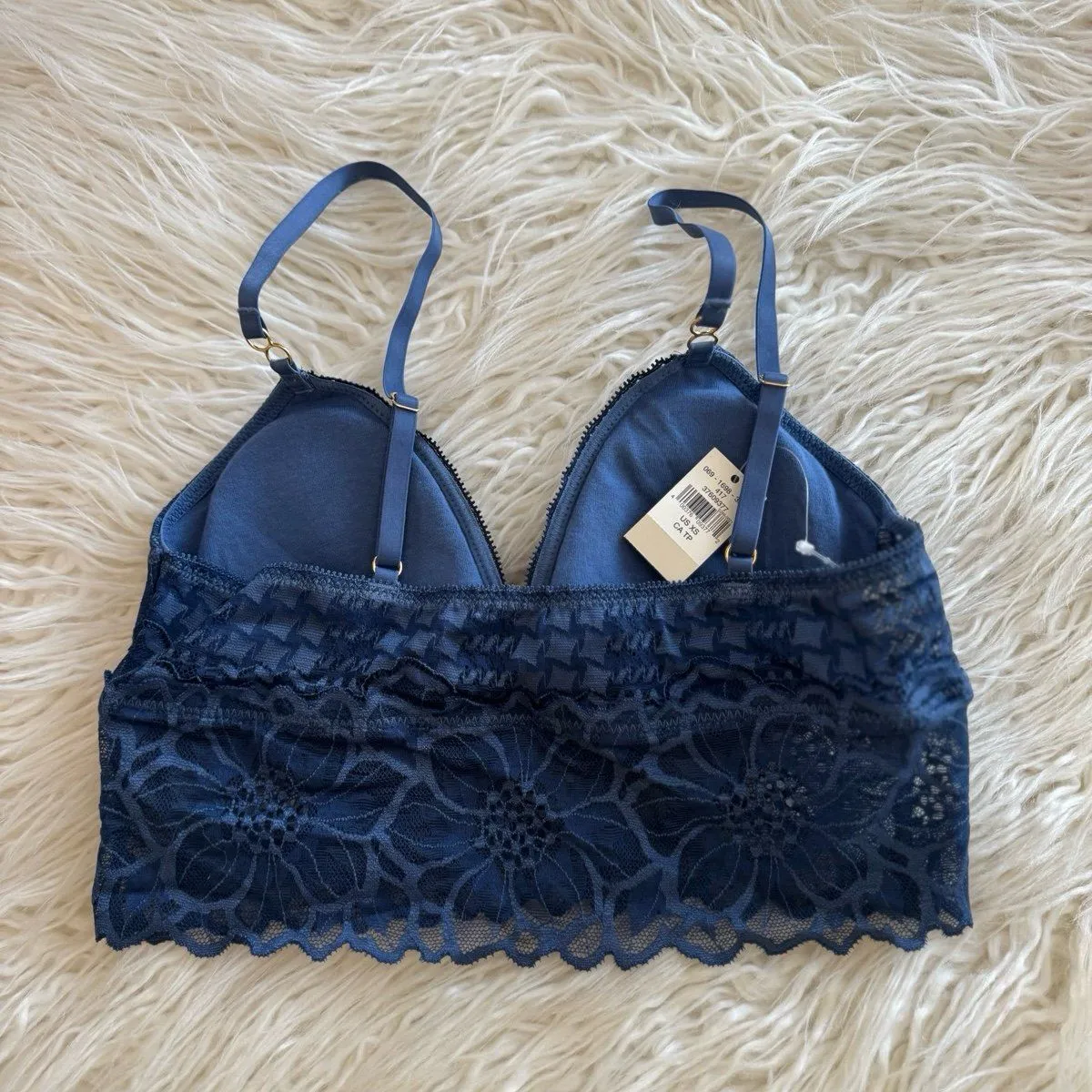Aerie Snow Angel Lace Padded Bralette Marbled Blue
Size XS - Image 7