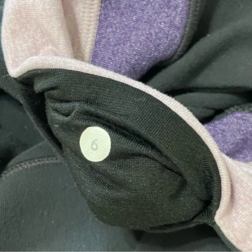 Lululemon Women’s Size 6 Coal Concord Grape Reversible Groove Crop Leggings. - Image 8