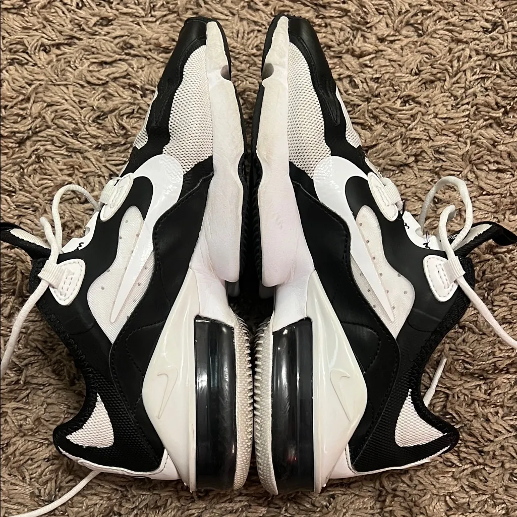 Nike Air Max Infinity 2 Black and White Athletic Shoes - Image 4