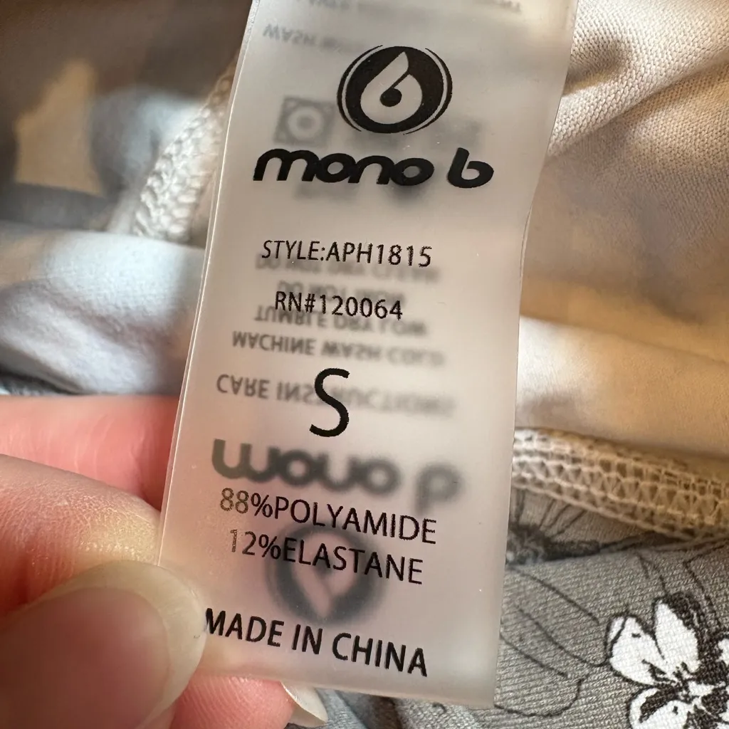 🌸 Mono B Floral High - Image 2