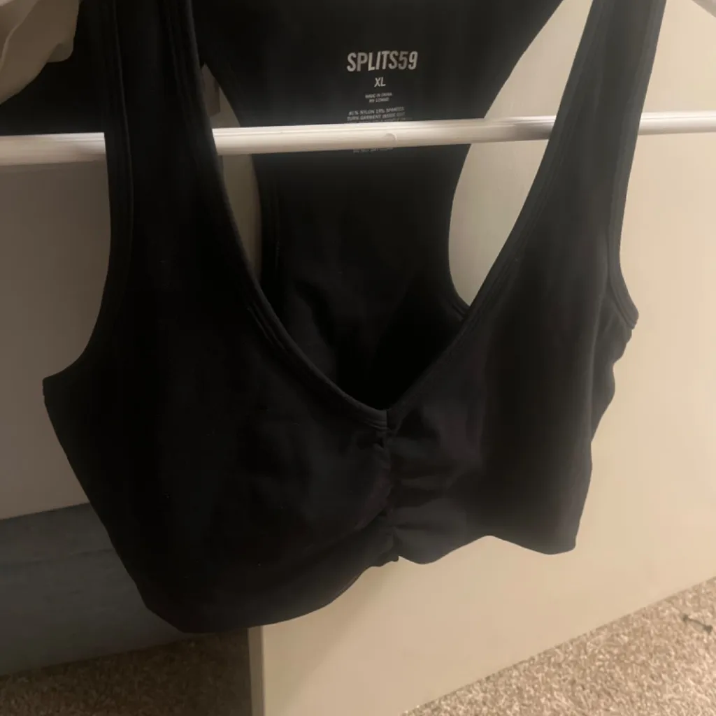 Splits59 airweight, black, sports bra, new extra-large - Image 3