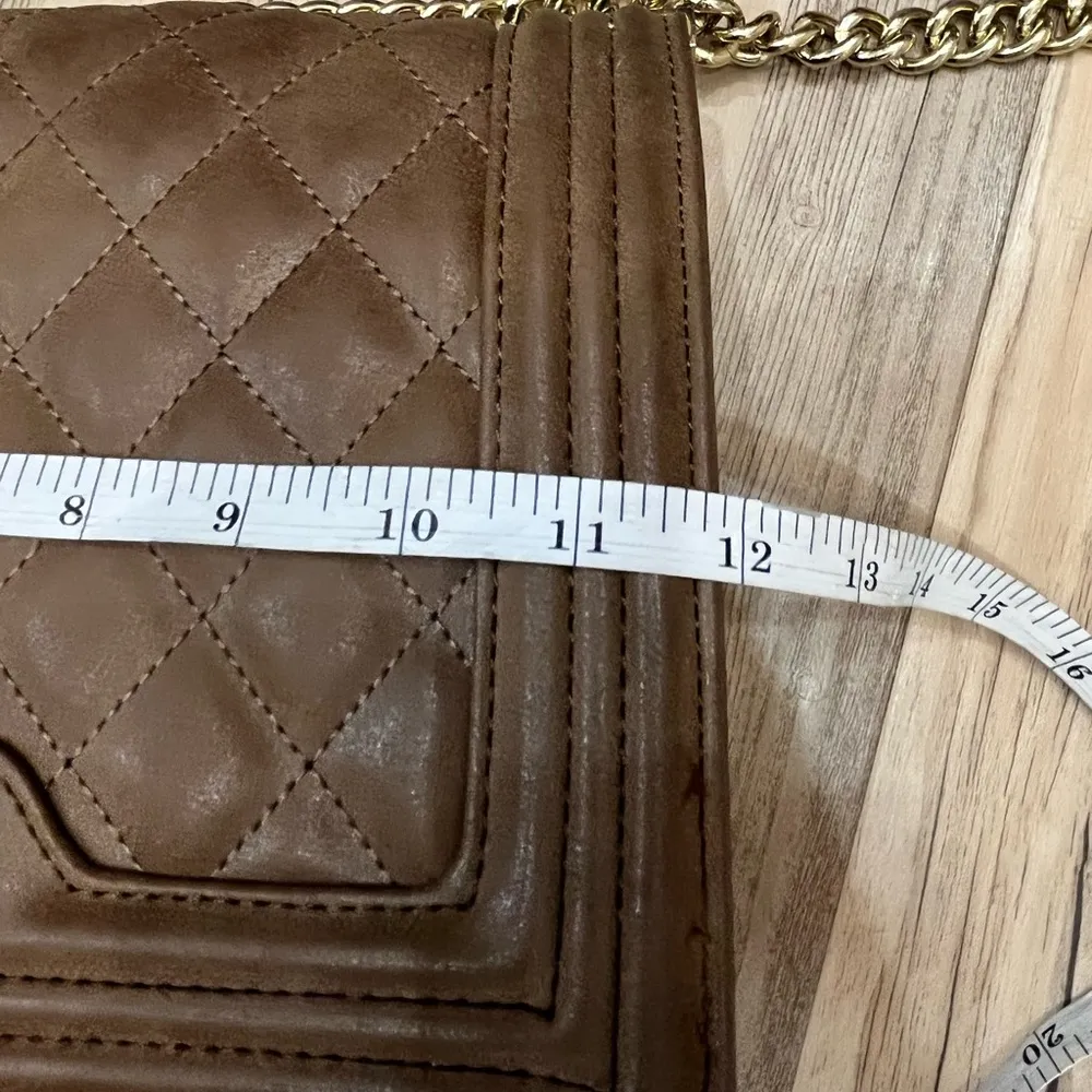 - Bebe brown quilted pattern purse with gold strap crossbody - Image 9