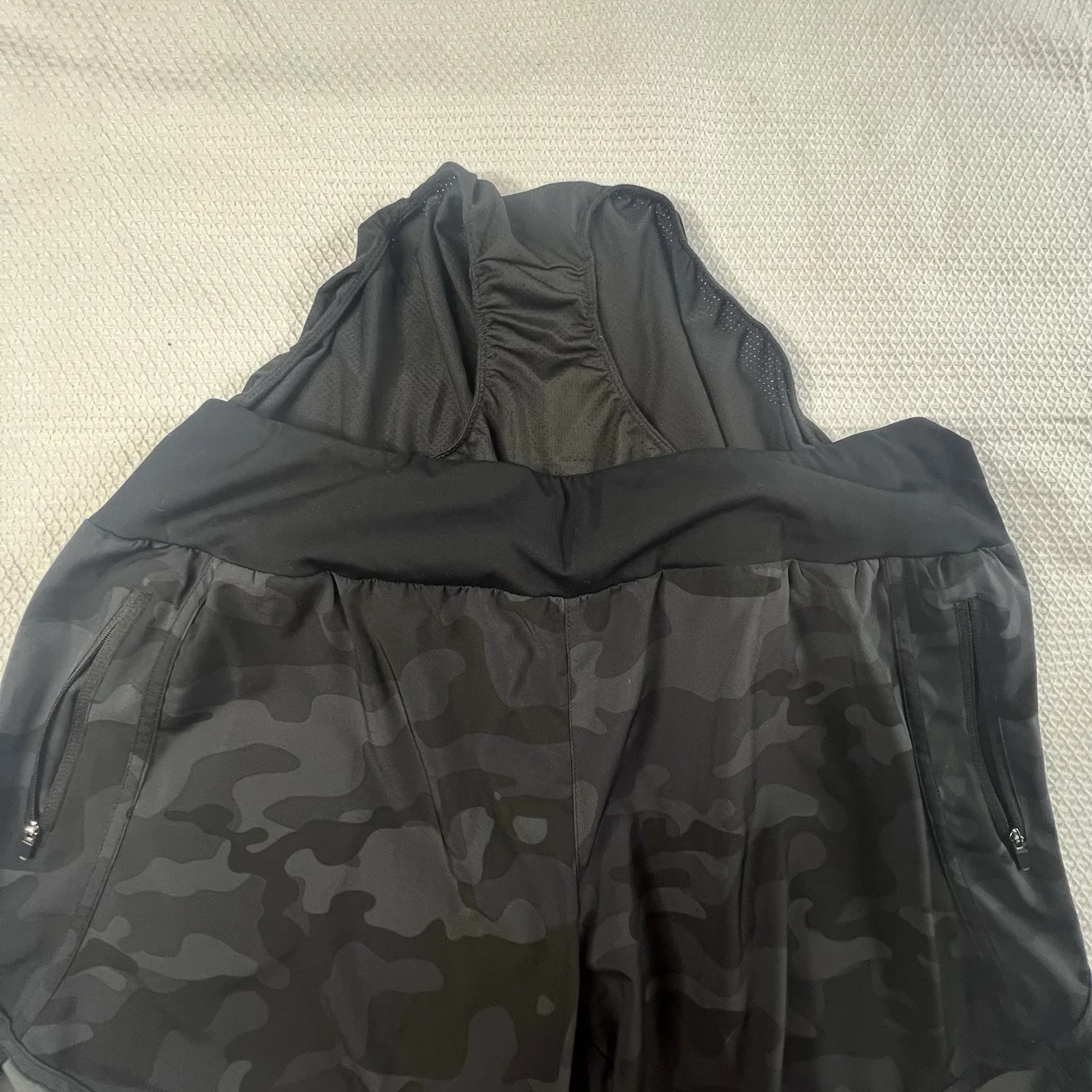 Maskert Plus Size XXL Women's Black Camo Athletic Running Shorts with Pockets‎ - Image 3