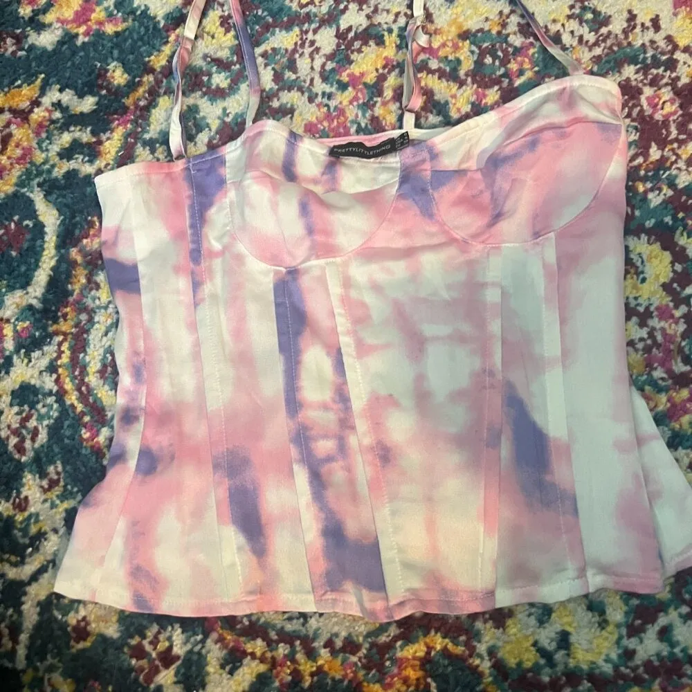 Pretty little thing tank top size 4 - Image 4