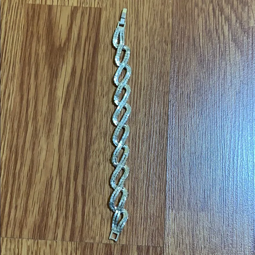 Elegant silver rhinestone set - Image 5