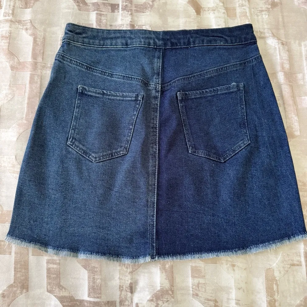 Wild Fable 2 Toned full zip Denim Mini Skirt Raw Frayed Hem Size 8 - Image 6