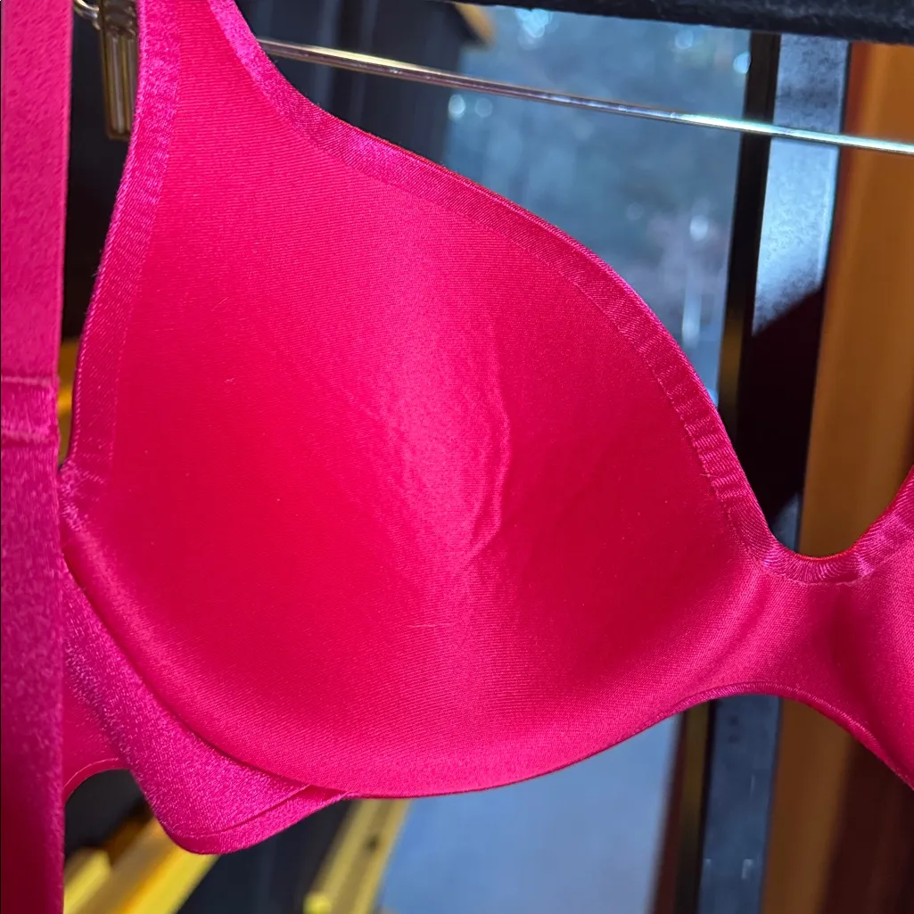 Victoria’s Secret Fuchsia Pink Lined Perfect Coverage Bra Size 34B Seamless - Image 7