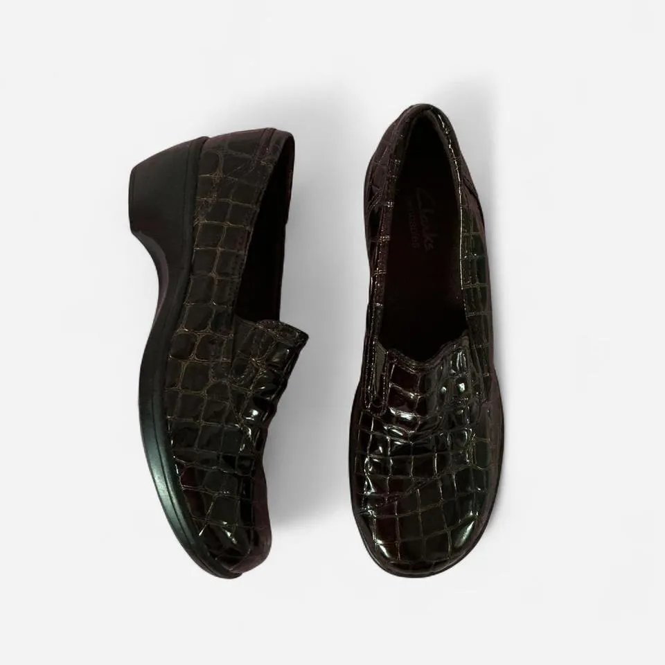 Clarks Brown Leather Alligator Embossed Slip‎ On Comfort Loafer Shoes - Image 2