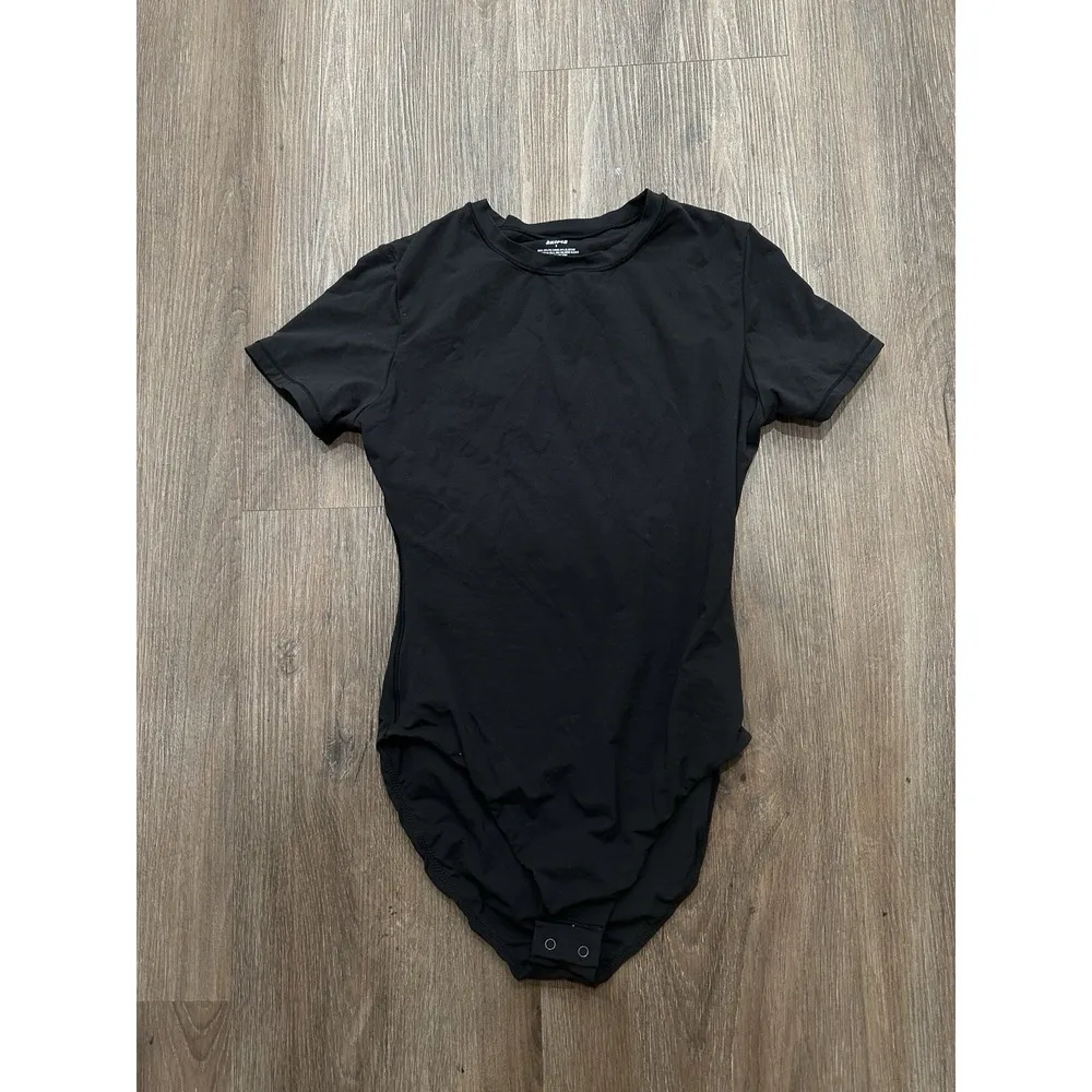 SKIMS Fits Everybody T-shirt Women's Black Short Sleeve Bodysuit Size S - Image 2
