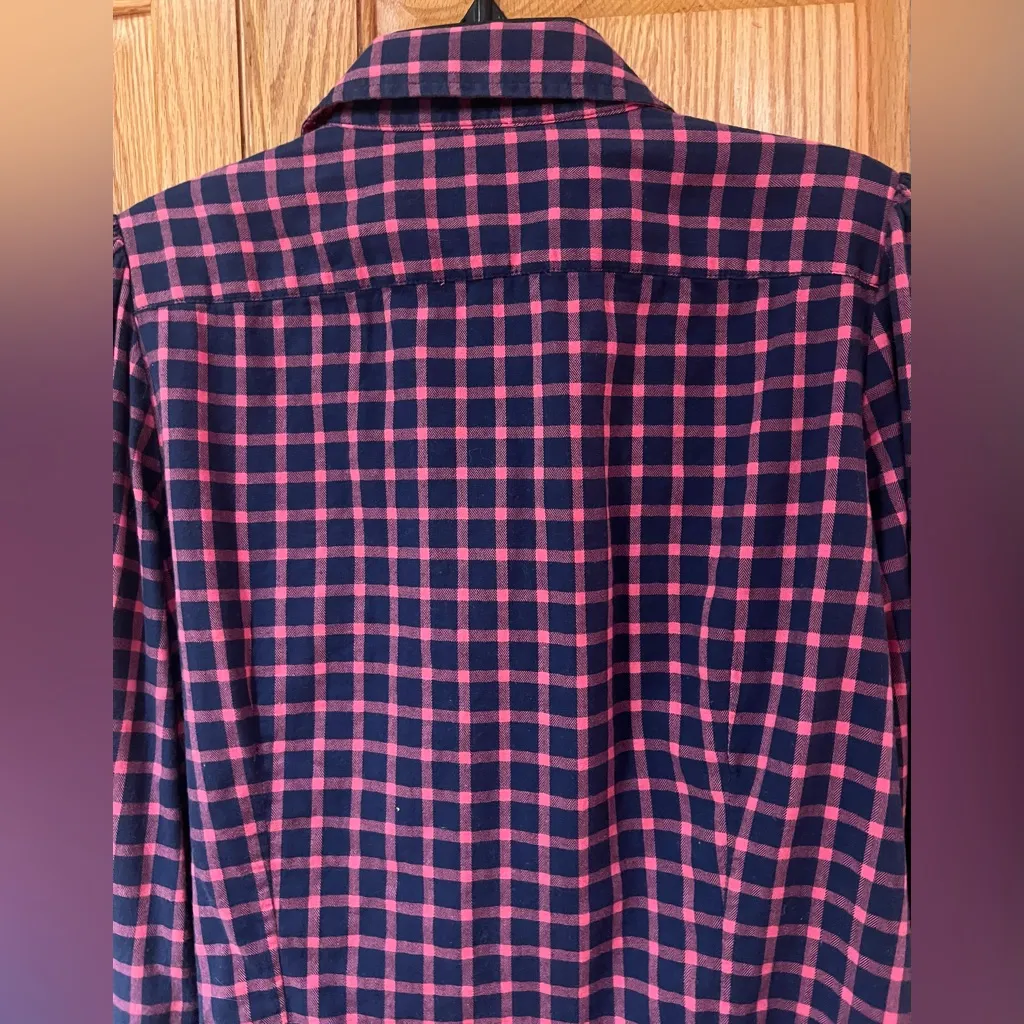 Banana Republic Navy‎ Blue & Hot Pink Check Soft Wash Button Down Flannel Shirt - Image 7