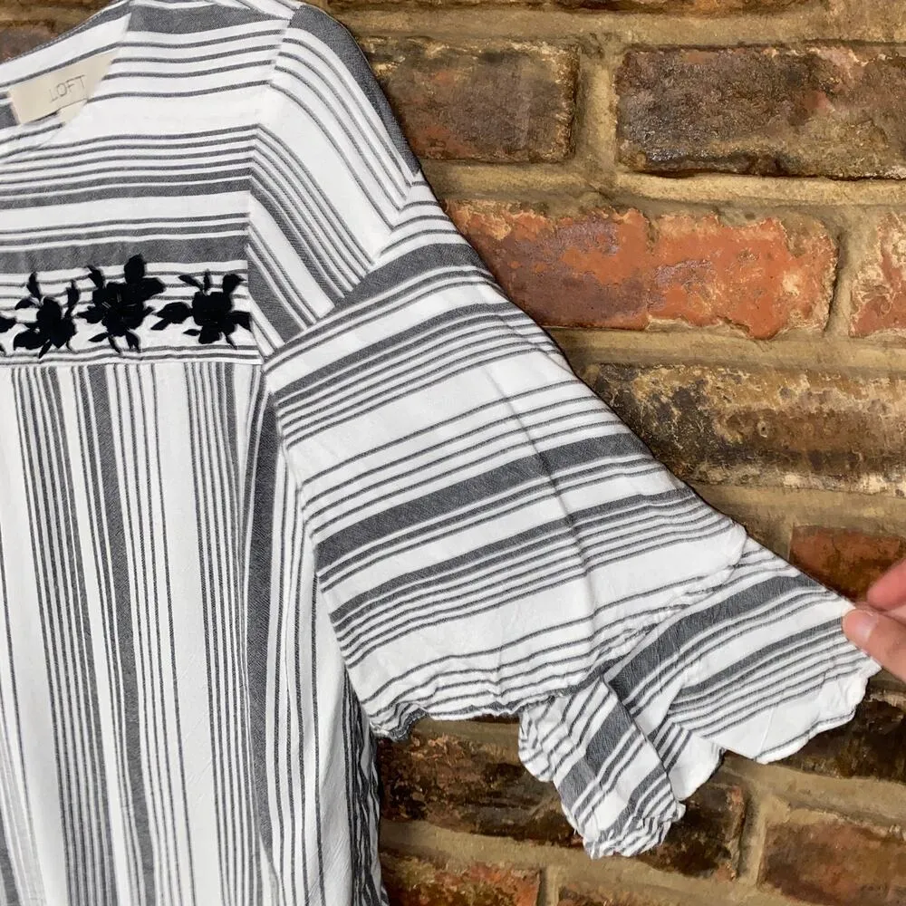 Ann Taylor LOFT Gray White Striped Black Floral Embroidered Blouse Women's XXS - Image 2