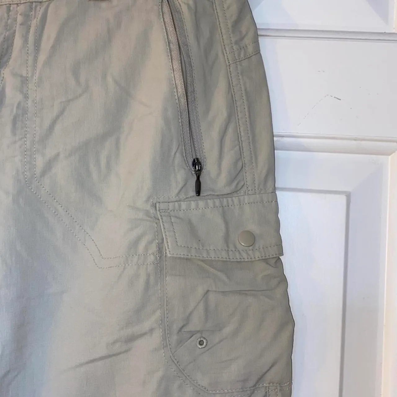 Columbia Hiking Shorts - Image 4