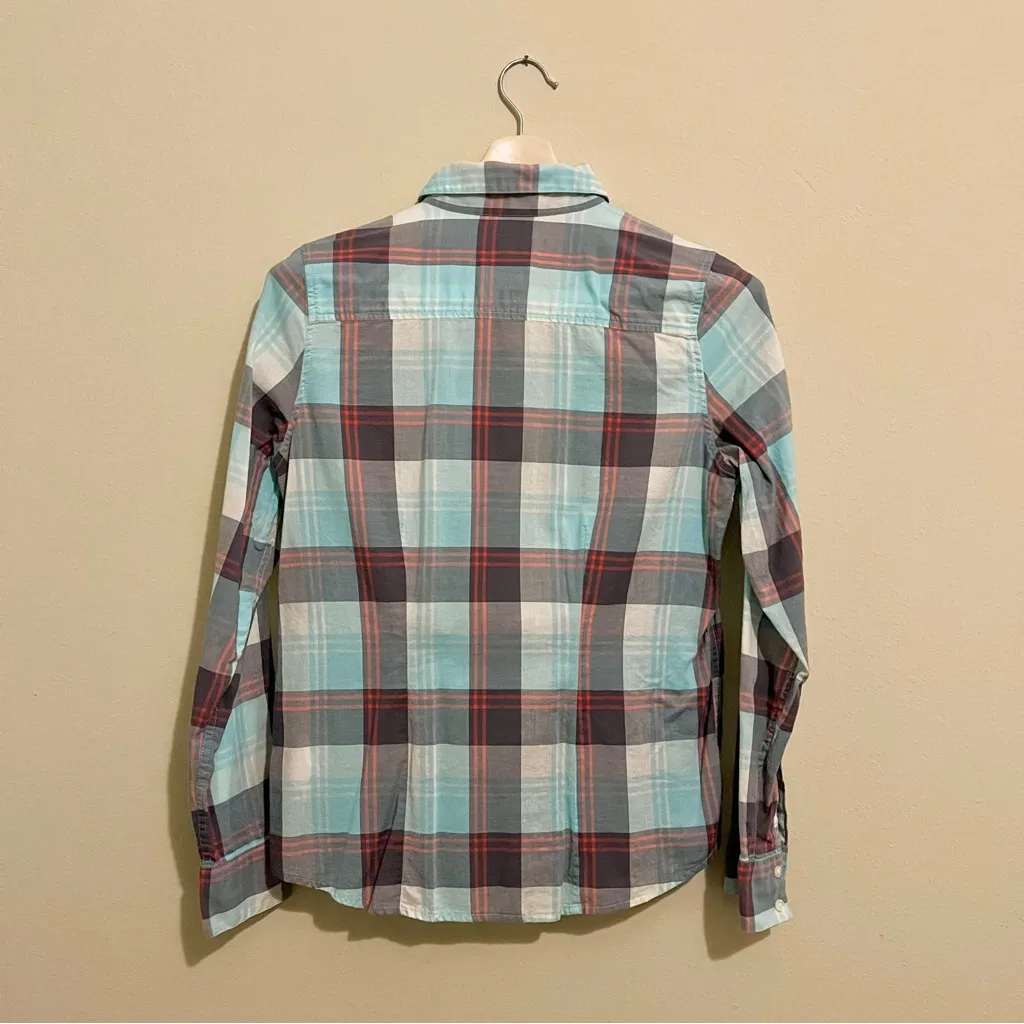 North Face Women’s Button Down Shirt - Image 2