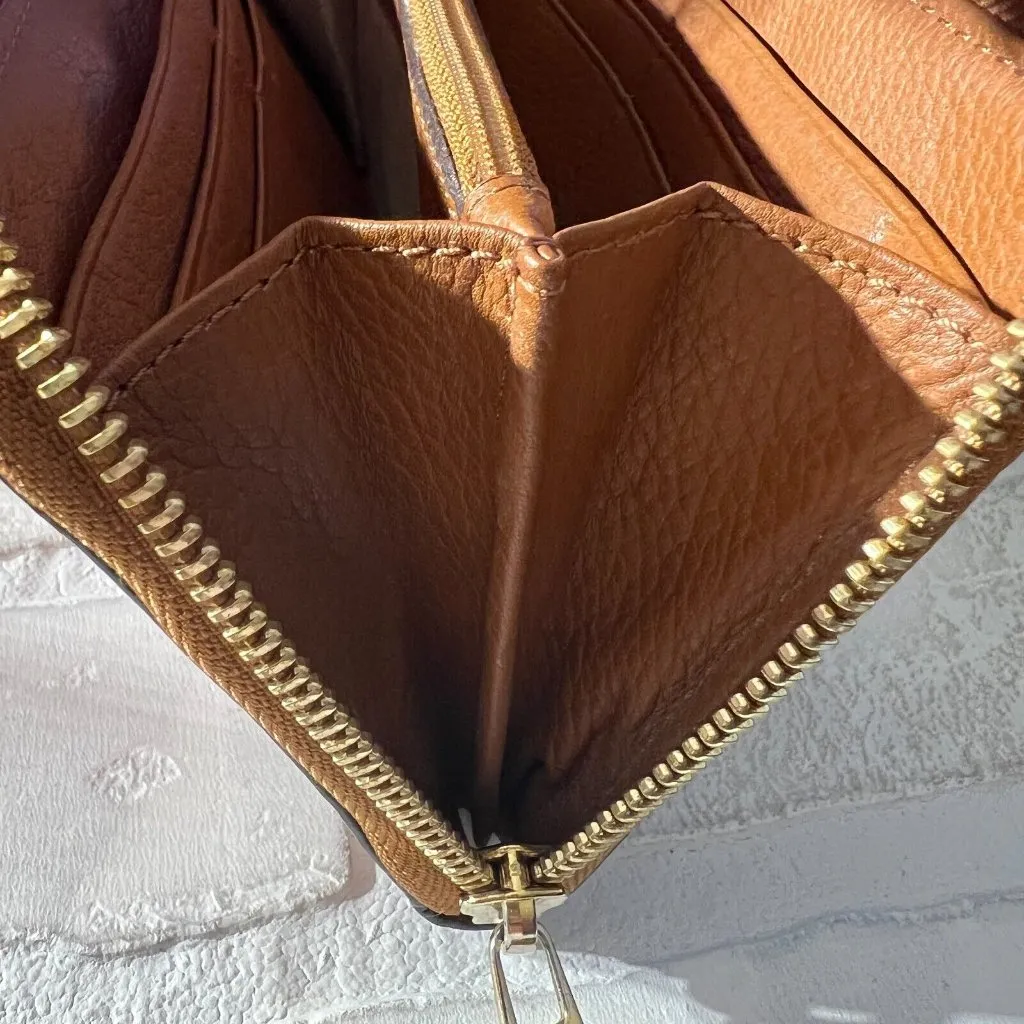 Michael Kors Wallet Brown Leather Pebbled Full Zip Around Pockets Card Slots‎ - Image 13