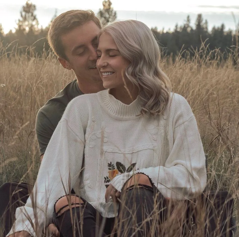 Vintage Floral Embroidered Pullover Sweater White - Image 2